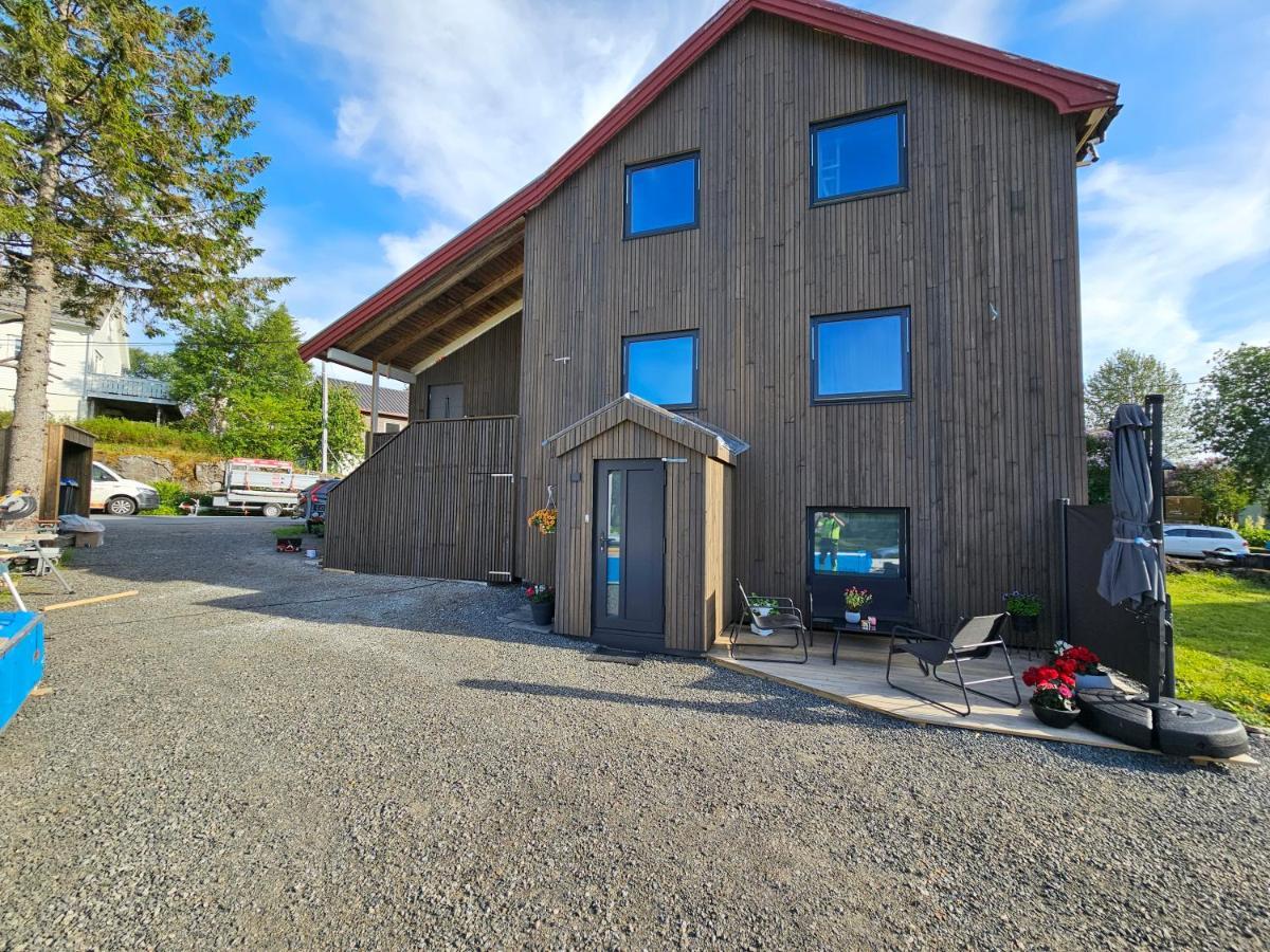 Innholdsrik Og Koselig Leilighet I Svolvaer Lofoten Zewnętrze zdjęcie